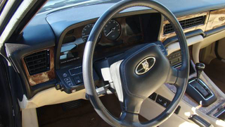 Illustration for article titled For $8,999, This 1989 Jaguar XJ6 Is Business Up Front And A Party In Back